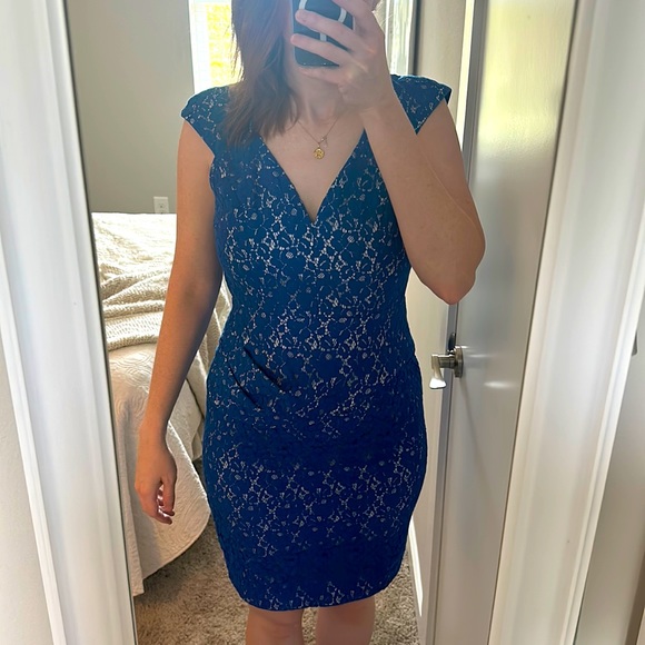 Black Halo Dresses & Skirts - EUC Blue lace cocktail dress